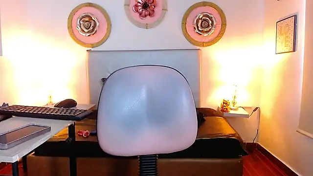 zoe hecate sexx online show from June 17, 12:40 pm