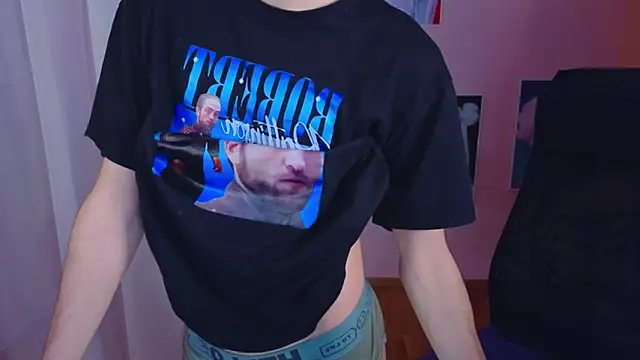 Snapshot of TommieH chatting on February 27, 8:28 am TommieH online show from February 27, 8:28 am