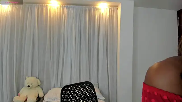 Snapshot of Keila_Mendoza chatting on July 9, 10:47 pm Keila Mendoza online show from July 9, 10:47 pm