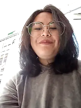 lara moon25 online show from December 7, 1:40 pm