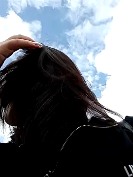 lara moon25 online show from December 18, 8:25 pm