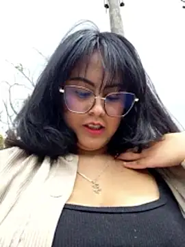 lara moon25 online show from November 12, 7:35 pm