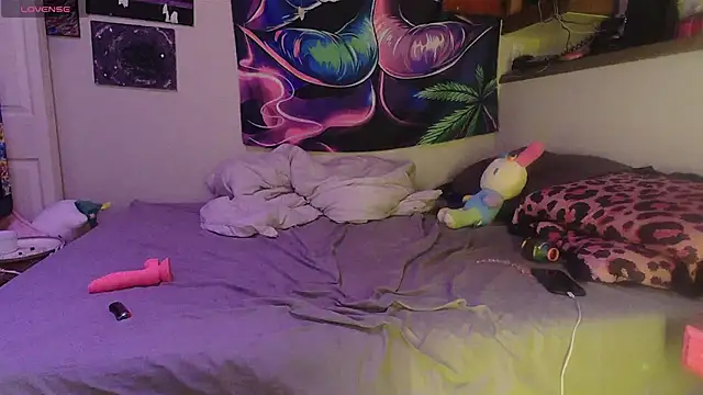 NovaLove2002 online show from February 25, 8:51 pm