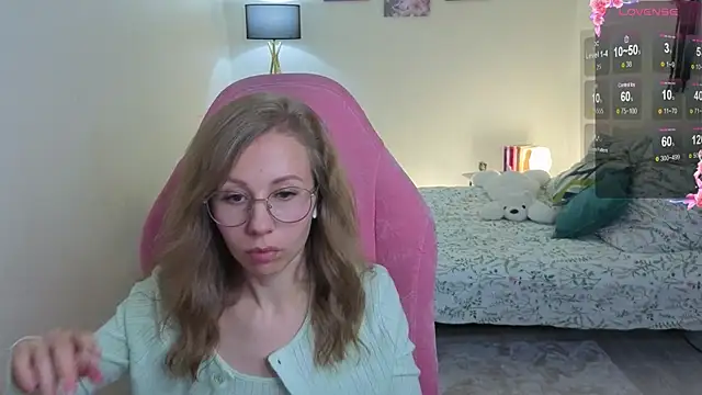 Lill Mary online show from September 22, 3:30 am