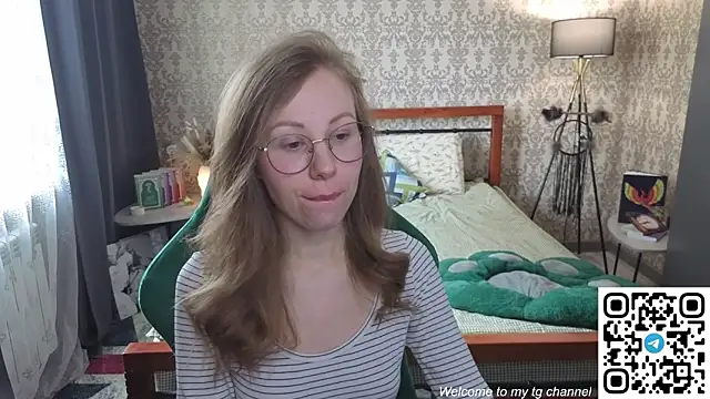 Lill Mary online show from April 23, 2:24 am