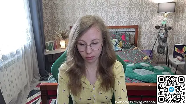 Snapshot of Lill_Mary chatting on May 19, 2:29 am Lill Mary online show from May 19, 2:29 am