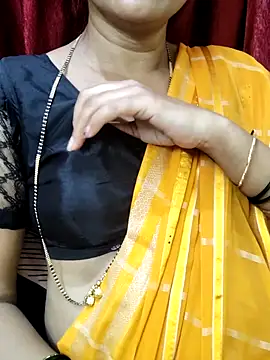 anuradha1432 online show from November 1, 5:04 pm