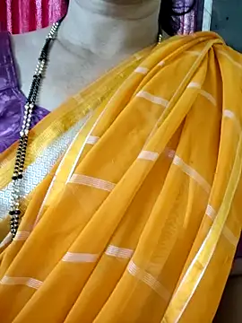 Snapshot of anuradha1432 chatting on June 17, 10:17 am anuradha1432 online show from June 17, 10:17 am