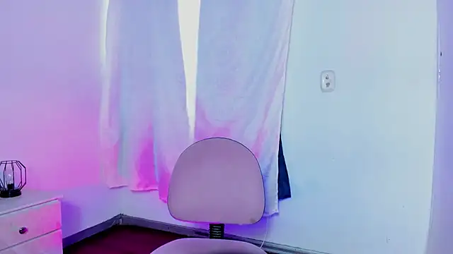 Mia Malkovaa  online show from March 7, 4:22 pm