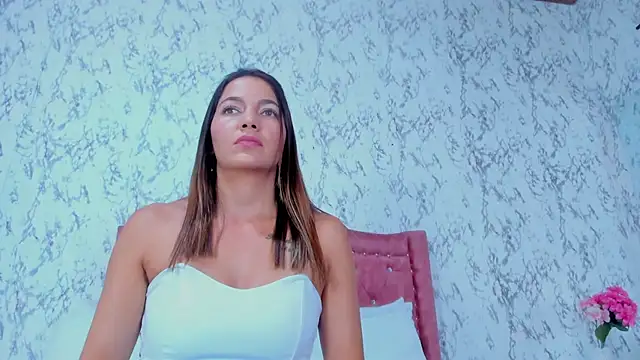 Mia Malkovaa  online show from February 19, 5:09 pm