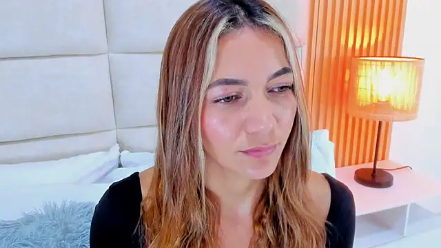 Snapshot of Mia_Malkovaa_ chatting on May 20, 3:07 pm Mia Malkovaa online show from May 20, 3:07 pm