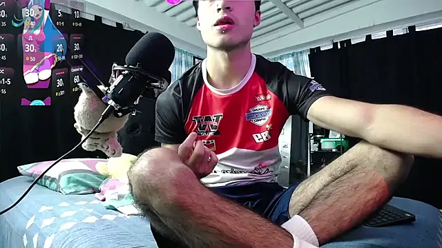 dylan fun18 online show from December 18, 10:38 pm