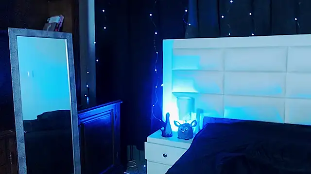 Snapshot of 666hotline chatting on January 30, 2:38 am 666hotline online show from January 30, 2:38 am