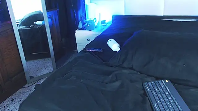 Snapshot of 666hotline chatting on March 15, 4:57 am 666hotline online show from March 15, 4:57 am