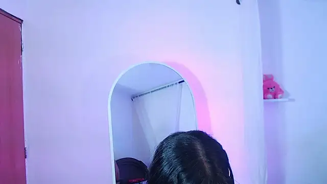 Snapshot of 666hotline chatting on September 21, 1:07 am 666hotline online show from September 21, 1:07 am