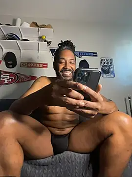 Snapshot of bigdinca chatting on June 7, 1:10 am bigdinca online show from June 7, 1:10 am