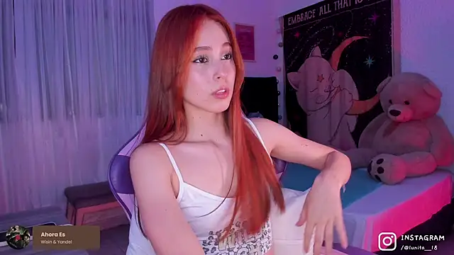 Snapshot of alice_guerin_ chatting on September 28, 1:00 am alice guerin online show from September 28, 1:00 am