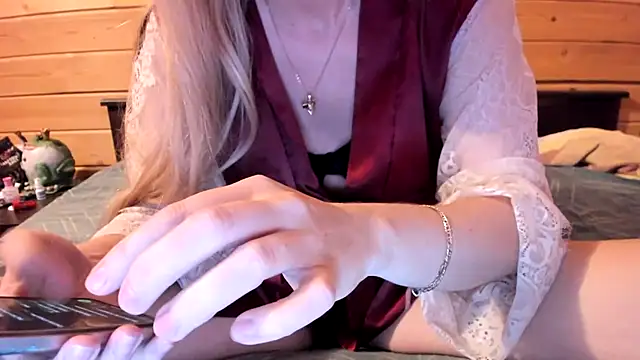 Snapshot of Cookiecutey chatting on June 4, 7:31 pm Cookiecutey online show from June 4, 7:31 pm
