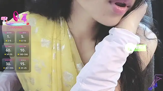 Snapshot of manogna_teluguammai chatting on July 7, 7:45 am manogna teluguammai online show from July 7, 7:45 am