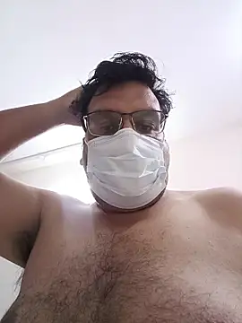 Snapshot of ridetoheaven chatting on December 18, 4:07 am ridetoheaven online show from December 18, 4:07 am