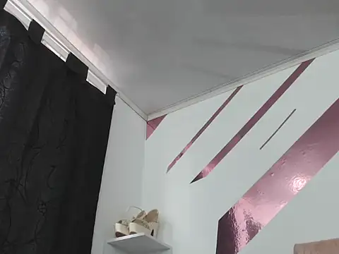 Kitten Hot  online show from January 8, 1:41 pm