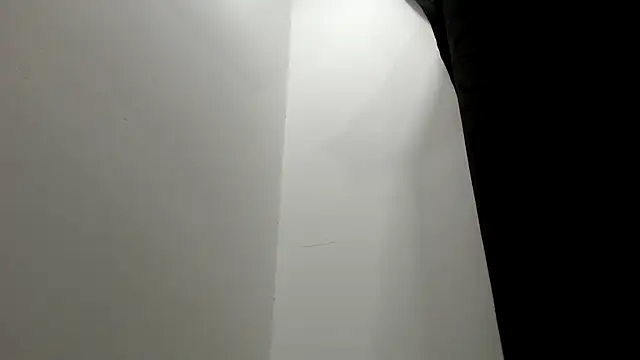 Kitten Hot  online show from December 5, 11:08 am