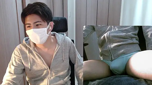 Snapshot of ryota_kkk chatting on April 24, 11:45 am ryota kkk online show from April 24, 11:45 am
