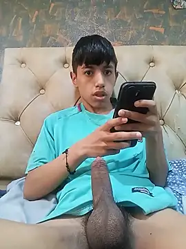 Snapshot of danuel23 chatting on May 14, 3:19 pm danuel23 online show from May 14, 3:19 pm