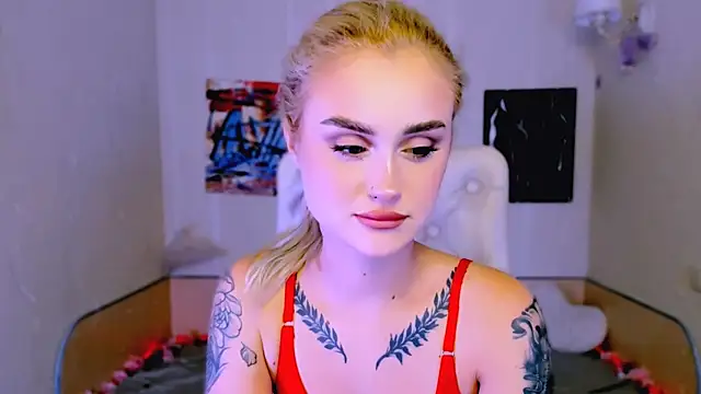  Ravenaa online show from December 15, 10:30 am