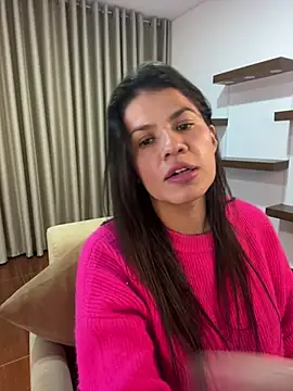 Snapshot of Alice_Biel chatting on February 25, 4:46 am Alice Biel online show from February 25, 4:46 am