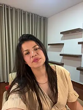 Snapshot of Alice_Biel chatting on March 21, 9:56 pm Alice Biel online show from March 21, 9:56 pm