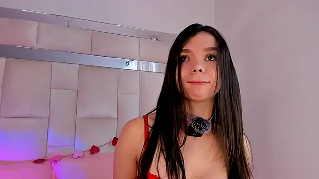 Snapshot of isabella_gomez11 chatting on February 15, 2:58 pm isabella gomez11 online show from February 15, 2:58 pm