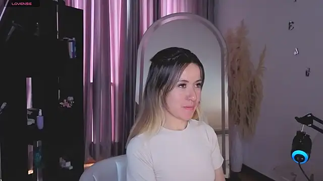 Snapshot of sexfire_lalita chatting on November 27, 3:58 pm sexfire lalita online show from November 27, 3:58 pm