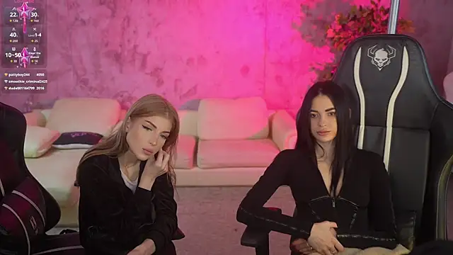 Snapshot of Stacy054 chatting on November 28, 7:44 am Stacy054 online show from November 28, 7:44 am