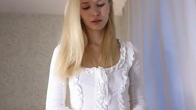 elsa limerence online show from March 25, 4:07 am