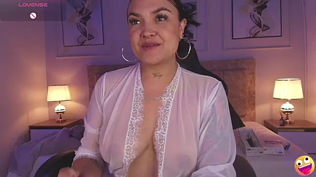 Snapshot of lyn_adamns chatting on February 27, 9:14 pm lyn adamns online show from February 27, 9:14 pm