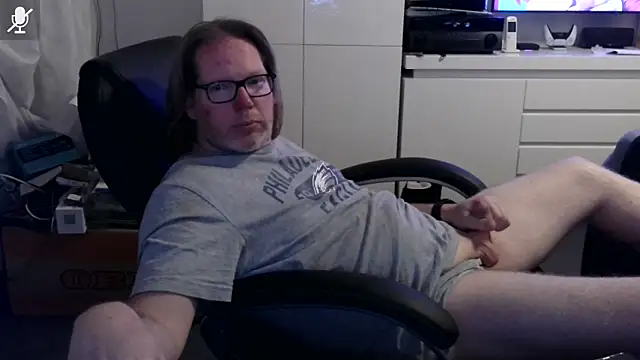 VSteph online show from May 6, 9:31 pm