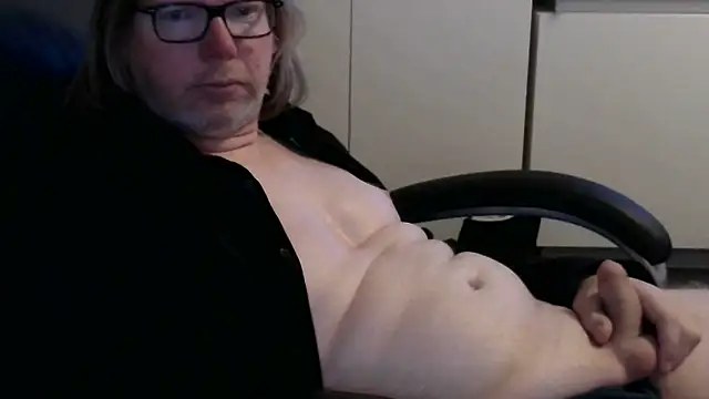 Snapshot of VSteph chatting on June 6, 10:03 pm VSteph online show from June 6, 10:03 pm