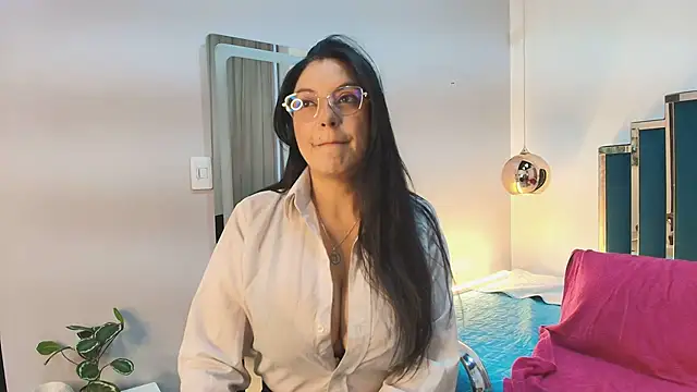 Snapshot of Zuzana21 chatting on July 21, 1:13 pm Zuzana21 online show from July 21, 1:13 pm