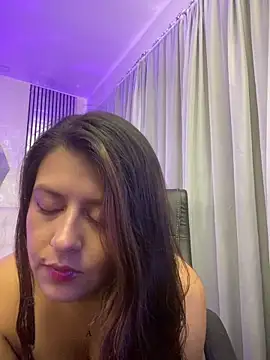 liss black online show from May 2, 3:55 am