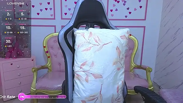 Snapshot of Chinatsu_t chatting on June 22, 1:08 pm Chinatsu t online show from June 22, 1:08 pm