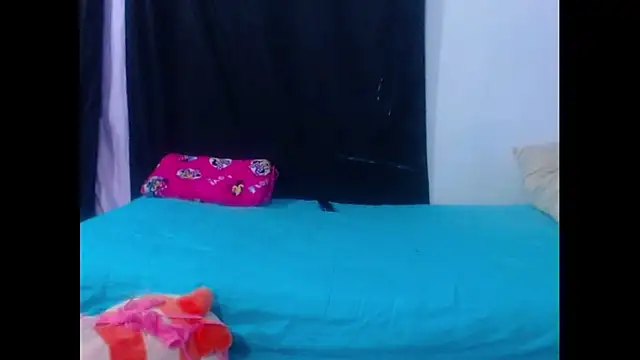 Snapshot of perverted_couple_- chatting on November 30, 12:25 am perverted couple - online show from November 30, 12:25 am