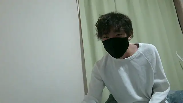 Snapshot of UKI06 chatting on December 7, 5:53 pm UKI06 online show from December 7, 5:53 pm