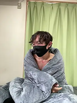 Snapshot of UKI06 chatting on December 11, 5:10 am UKI06 online show from December 11, 5:10 am