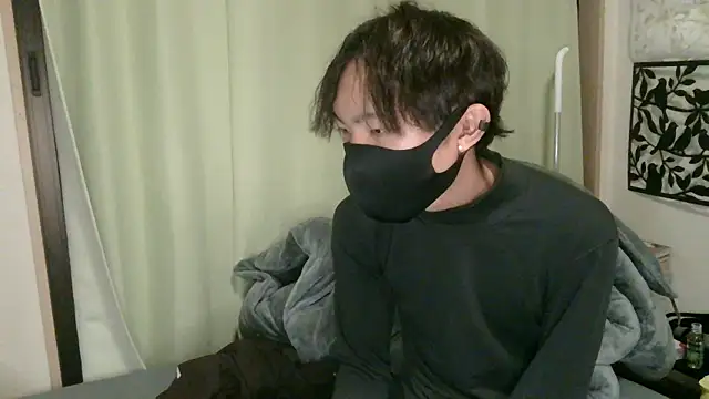 Snapshot of UKI06 chatting on December 16, 12:49 pm UKI06 online show from December 16, 12:49 pm