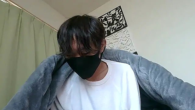 Snapshot of UKI06 chatting on January 14, 4:57 am UKI06 online show from January 14, 4:57 am