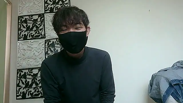 Snapshot of UKI06 chatting on March 12, 4:19 am UKI06 online show from March 12, 4:19 am