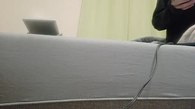 Snapshot of UKI06 chatting on November 24, 2:17 pm UKI06 online show from November 24, 2:17 pm