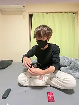 Snapshot of UKI06 chatting on January 16, 1:15 pm UKI06 online show from January 16, 1:15 pm