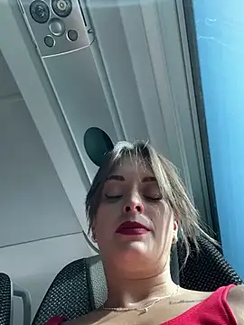 Yasmine47 online show from September 9, 3:22 pm